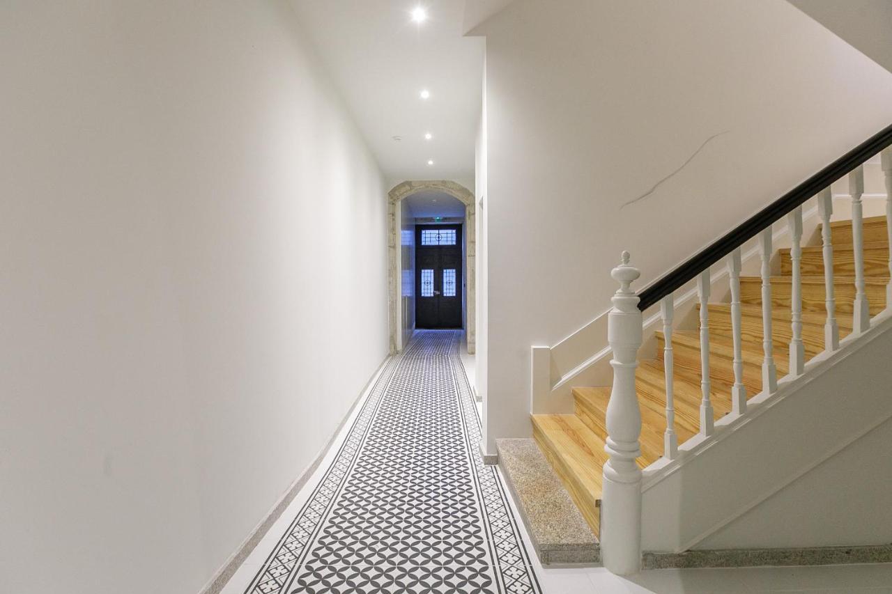 Lovelystay - Downtown Studio With Pool, Ac And Balcony Porto Exteriér fotografie