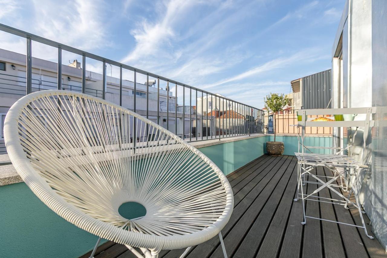 Lovelystay - Downtown Studio With Pool, Ac And Balcony Porto Exteriér fotografie