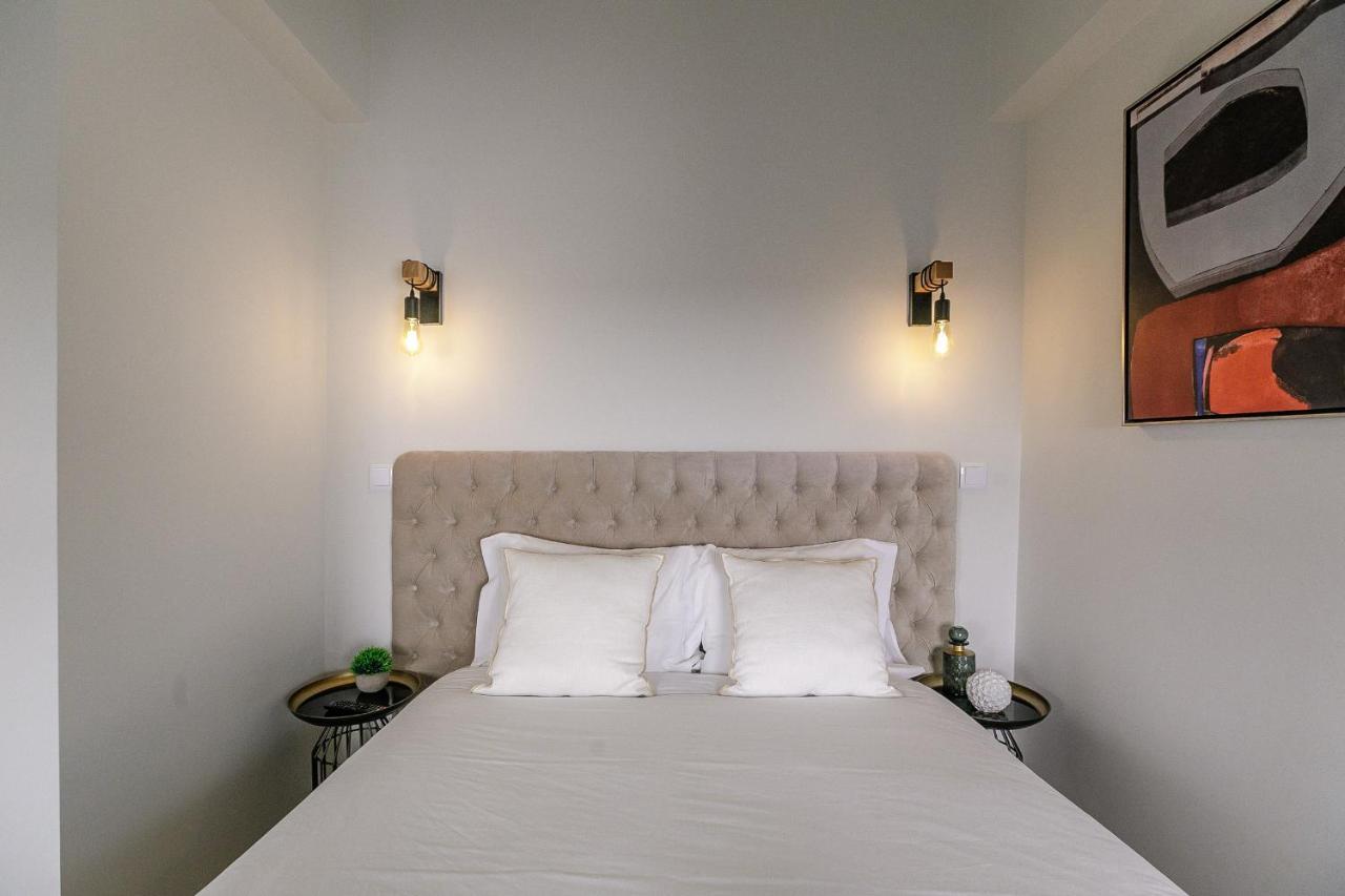 Lovelystay - Downtown Studio With Pool, Ac And Balcony Porto Exteriér fotografie